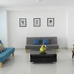 Room In Guest Room - C6-L Room Near The Sea With Pool Air Conditioning And Wifi