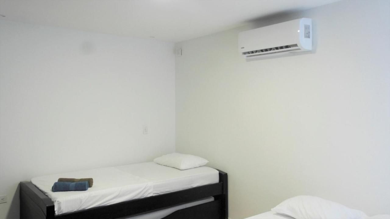Pensión In Guest - C6-l Near The Sea With Pool Air Conditioning And Wifi *
